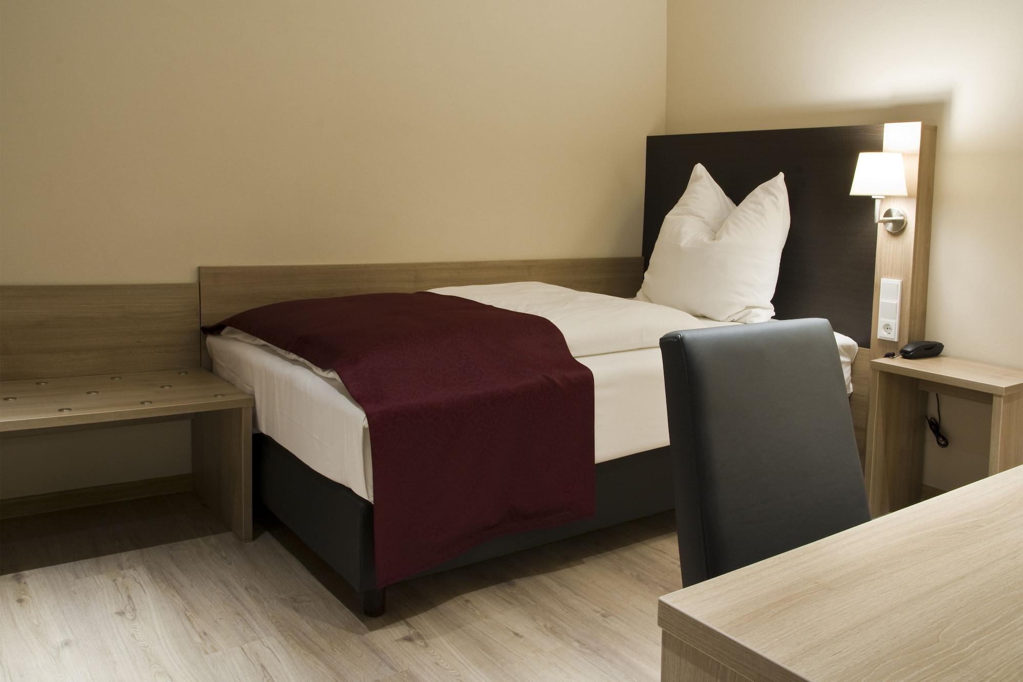מדבאך Troll'S Brauhaushotel מראה חיצוני תמונה